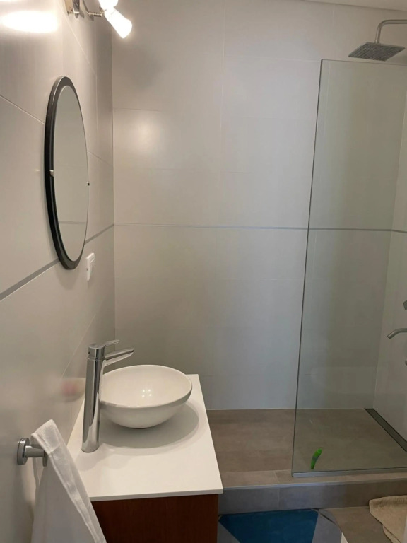 Departamento Moderno - Equipado y Con Cochera Privada