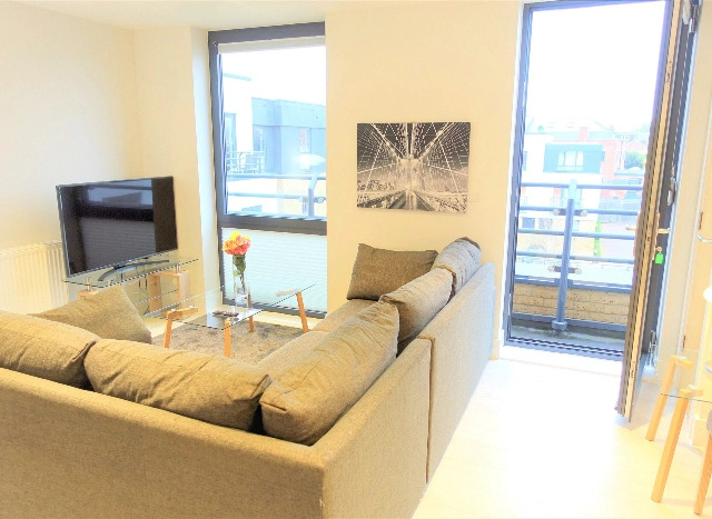 Teddington Two Beds by Vantage Apartments