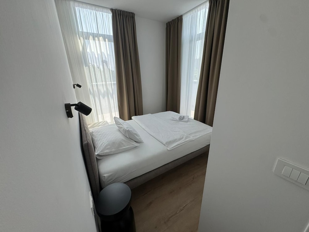 Enjoy Apartments and Suites