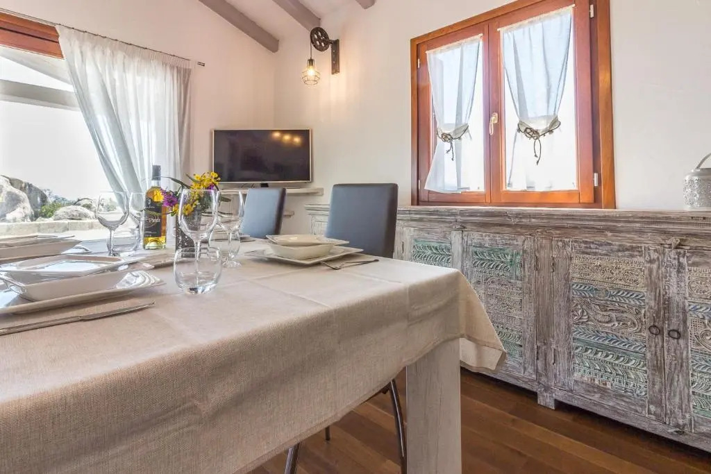 Villa with 4 bedrooms in Cala Ginepro with wonderful sea view private pool enclosed garden 5 km from the beach