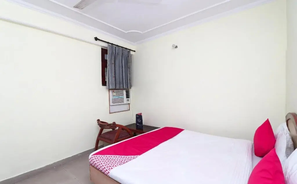 Hotel Centre Point By OYO Rooms