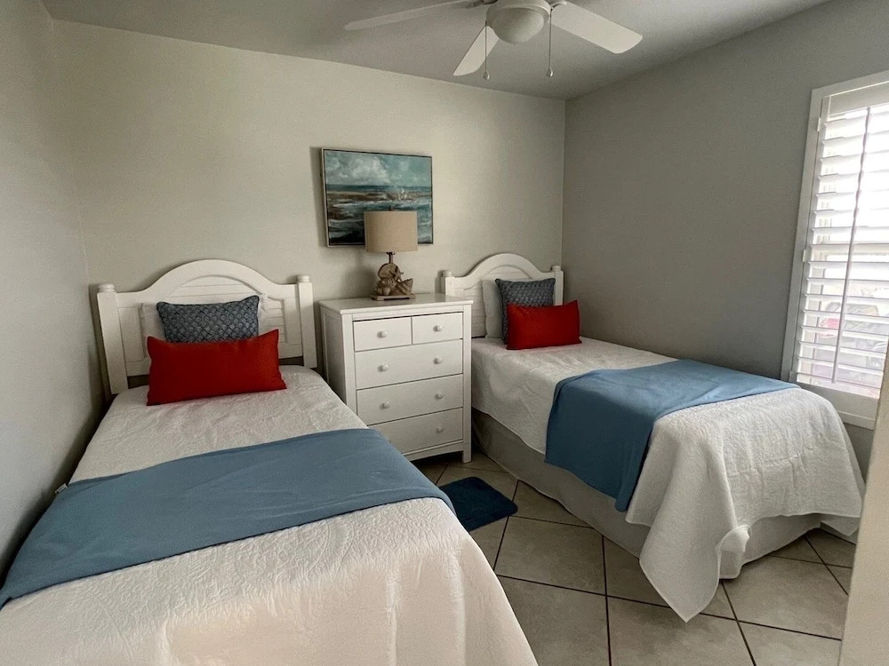 Pelican Beach 1414 2 Bedroom Condo by Pelican Beach Management