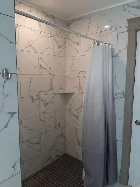 France and Flowers - Private 3-Bed Apartment