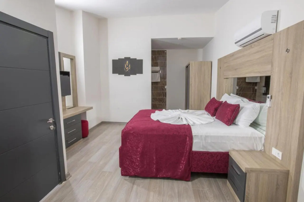Elanis Suites