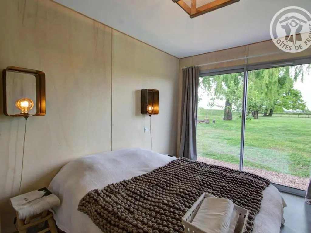 Gîte cocon avec spa et sauna à Saint-Germain-Lespinasse - FR-1-496-6
