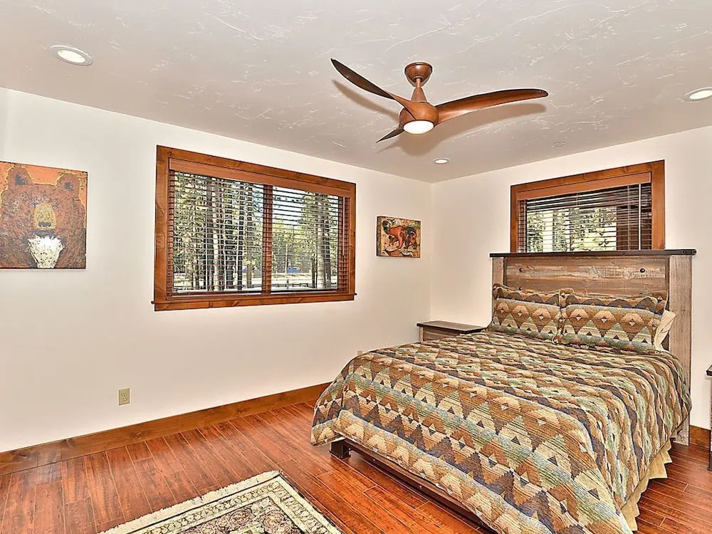 5BR 4BA Lake Tahoe Luxury Vacation Rental by RedAwning