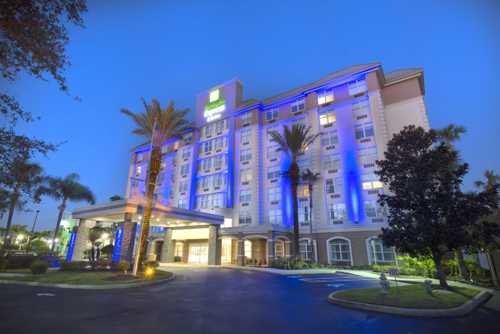 Holiday Inn Express & Suites S Lake Buena Vista by IHG