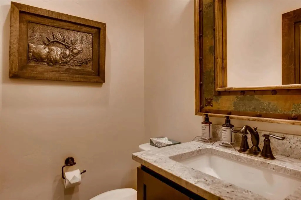 Spacious 3 Bedroom Townhome In River Run Village Within Walking Distance To Gondola And Restaurants