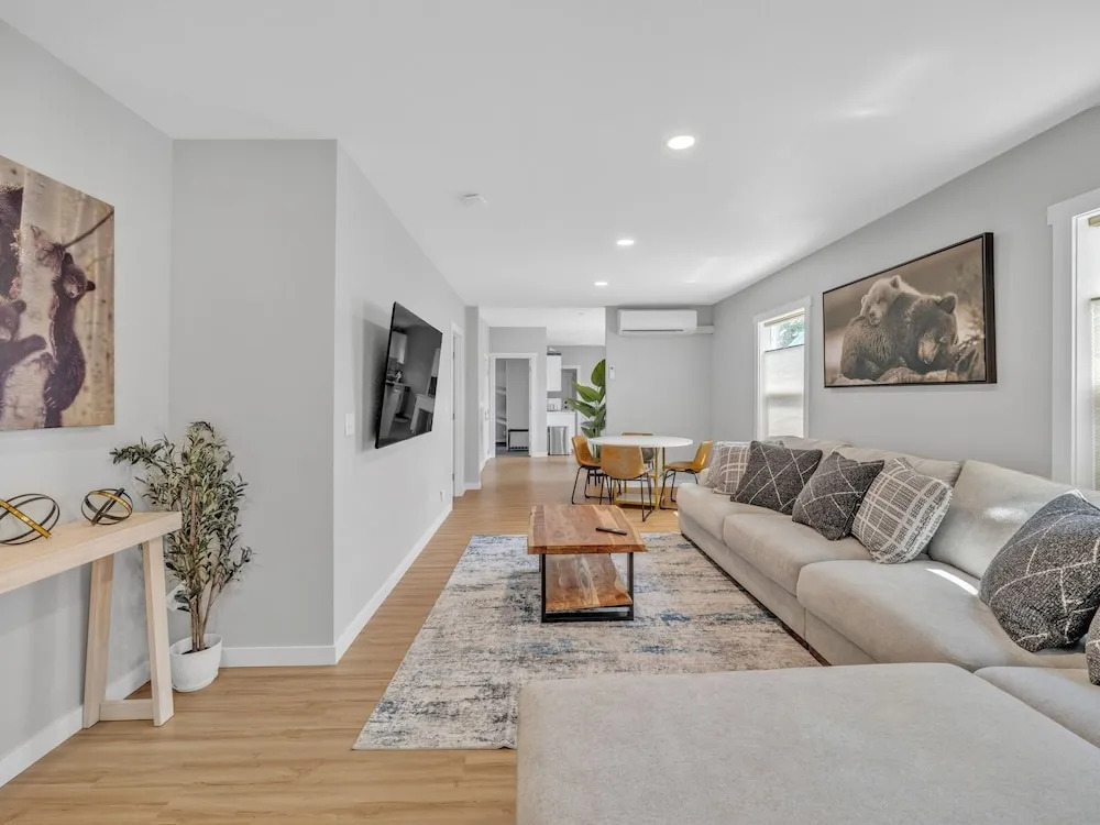 Next Door To Roundup & Town! 3 Bedroom Residence by RedAwning