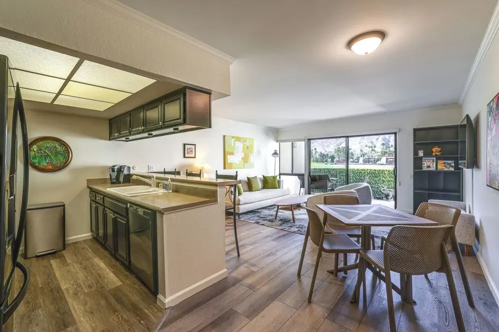 Mtn-view Condo w/ Pool Access in Palm Springs!