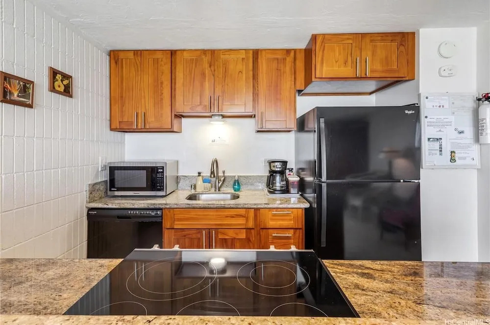 Luxury Oceanview Punaluu Condo