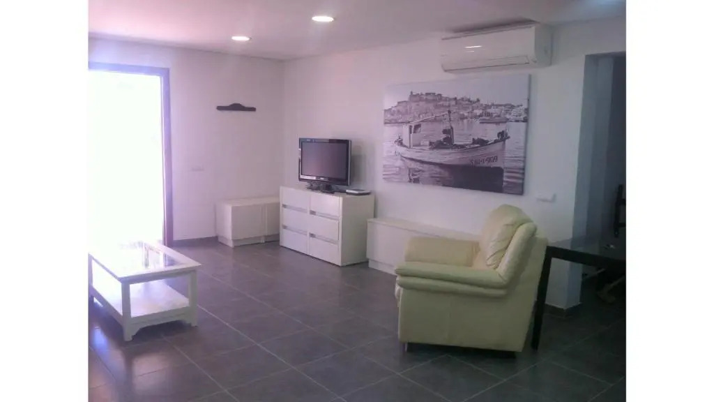 Villa Torres 10 minute walk from Playa den Bossa