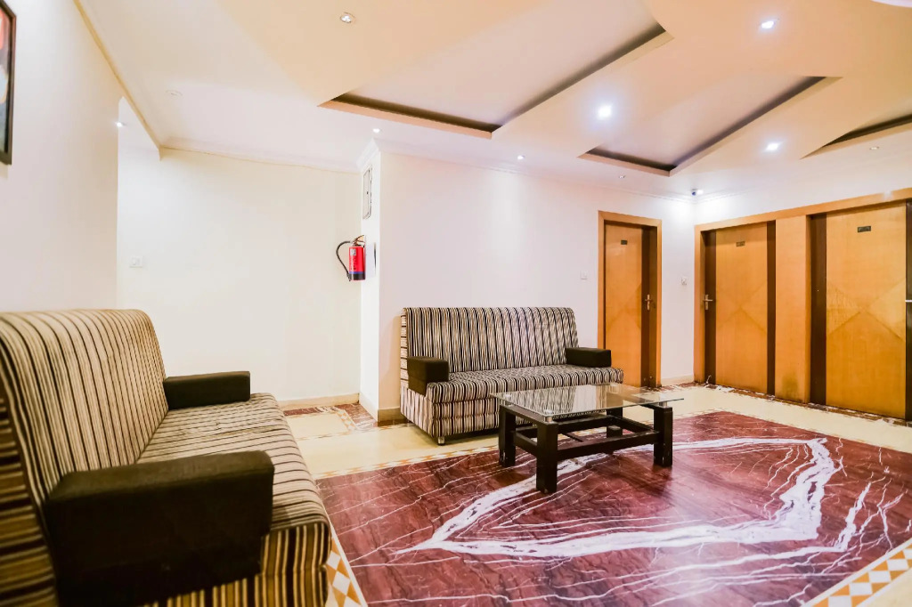 CAPITAL O 61493 Hotel All Seasons