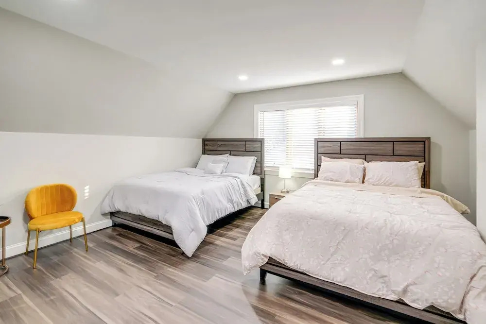 Silver Springs Home: Walk to Downtown!
