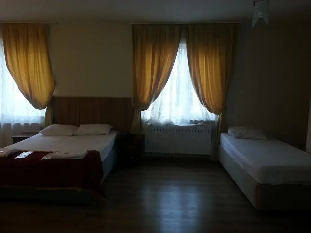 Kona Otel