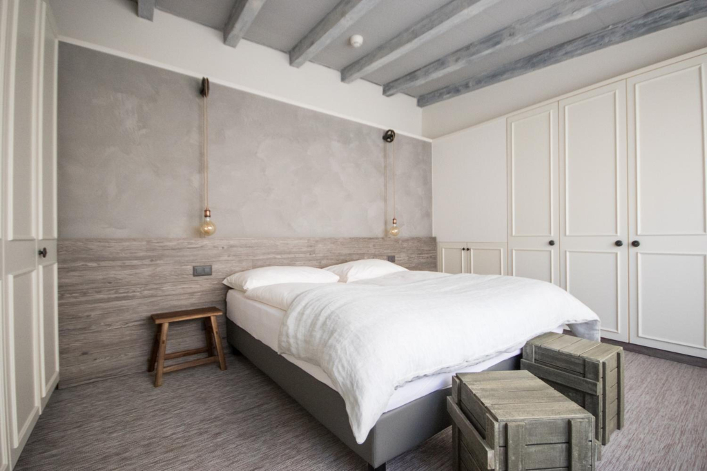 Seven Boutique Hotel