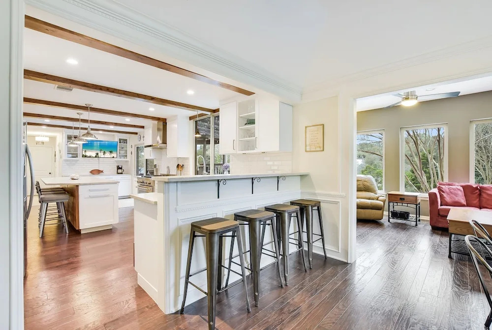 The Arrive Authentic Tudor - 4 Br Home
