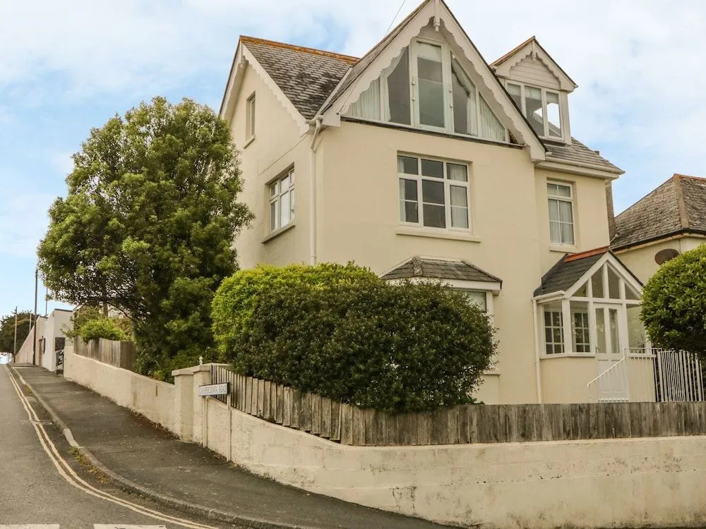 Marine Cottage