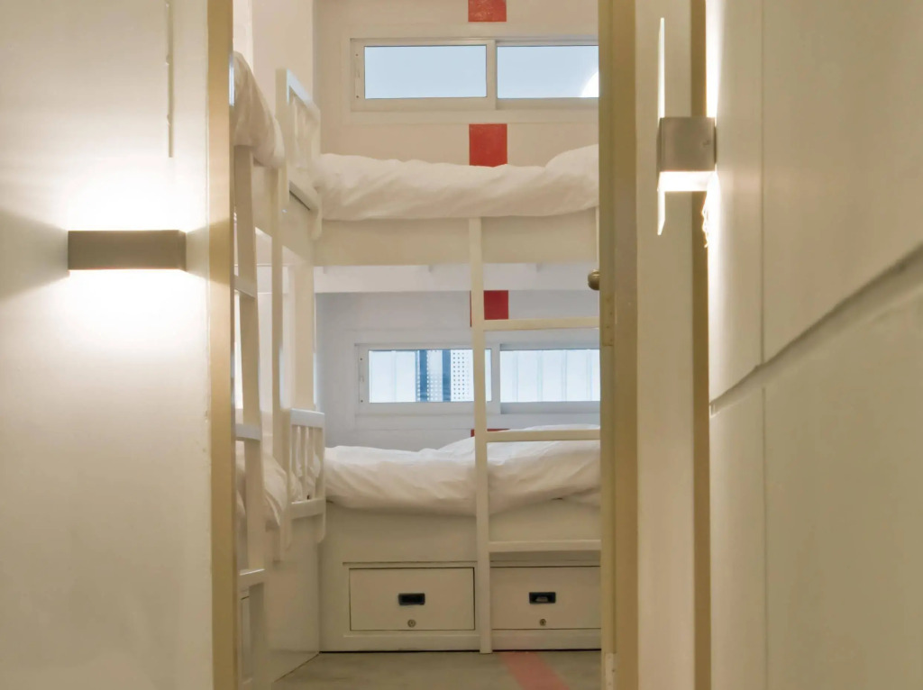 HQ hostel Silom