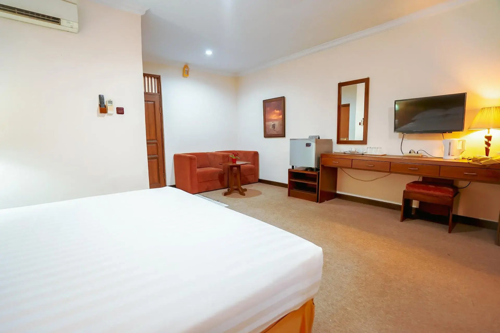 The Priangan Hotel I Yos Sudarso