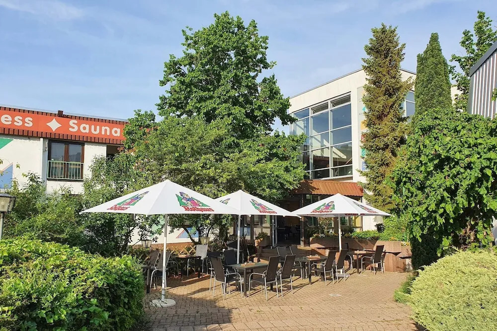 Sport Hotel Kenzingen inklusive Schwimmbad, Sauna und Frühstück nähe Europa-Park