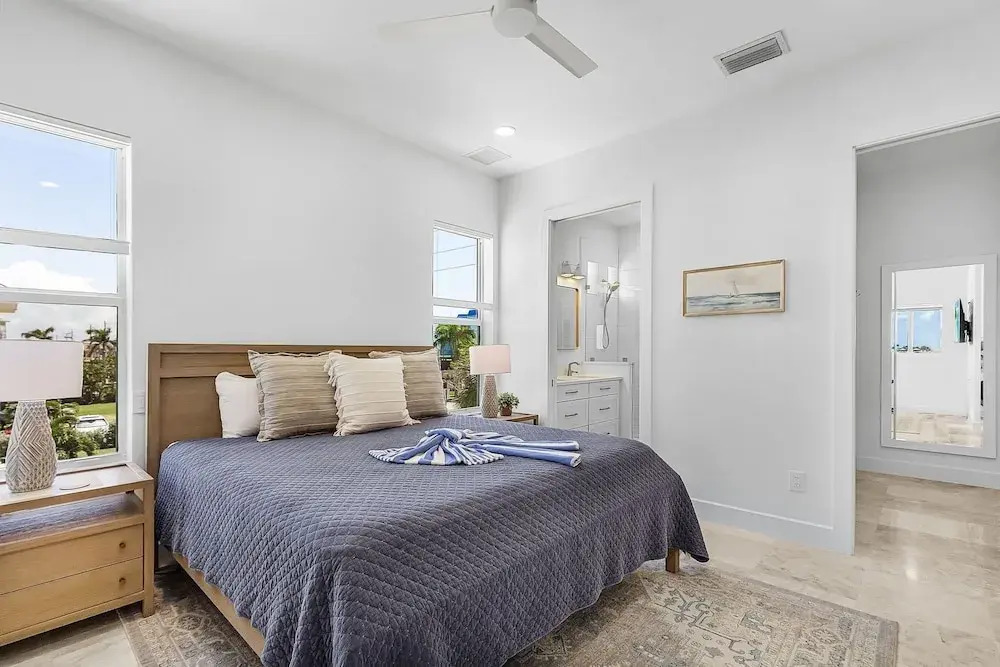 319 Bay & Beach Blessings: Pool Home W/ Water Views! 4 Bedroom Home