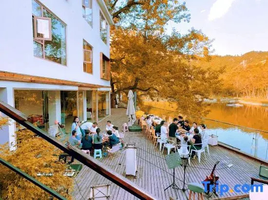 Qianshanyue Fanxiao Homestay (Fanjing Matcha Town Branch)