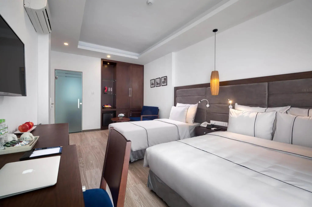 Bonsella Hotel