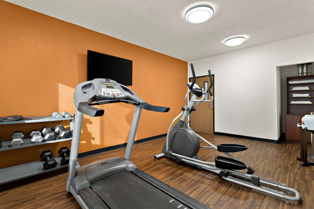 Comfort Suites University