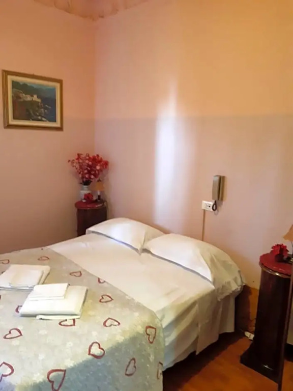B&B Elena