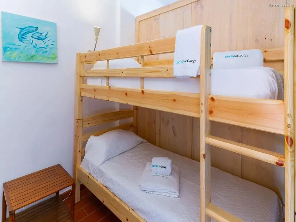 B12 - Pool And Sun Apartment