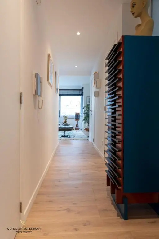 Modern luxury apartment with free parking space in the city center, close to the beach
