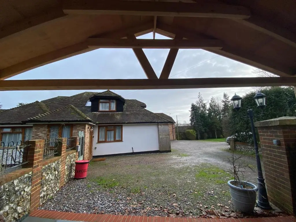 Mulberry Cottage near Goodwood