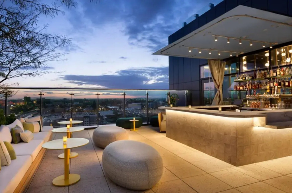 The Viv Hotel, Anaheim, a Tribute Portfolio Hotel