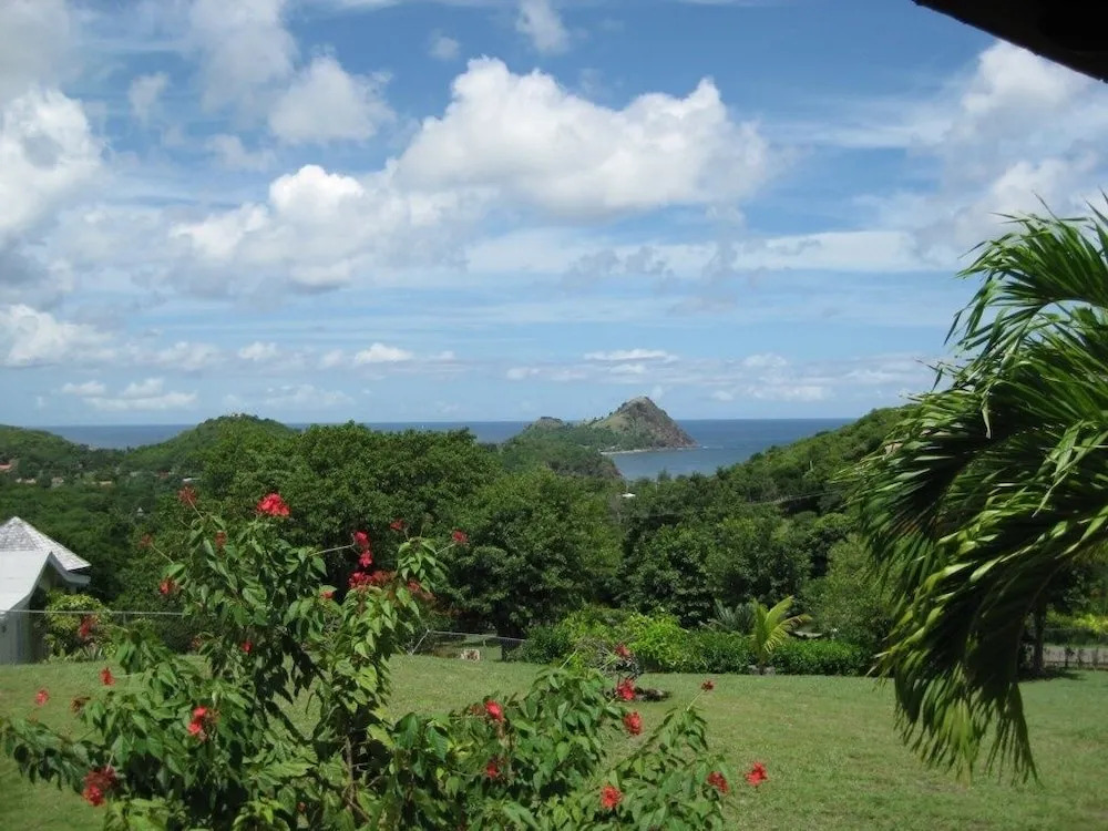 Spanish-style Ocean View Villa Set In Garden - Calypso Court 3 Bedroom Villa by RedAwning