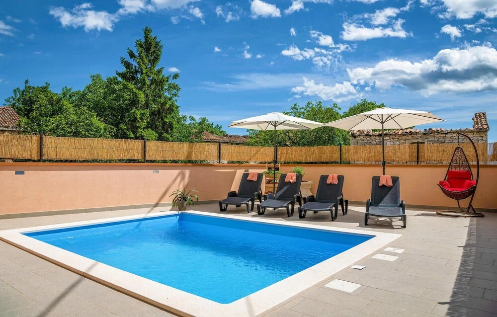 Lovely Home In Orbanici