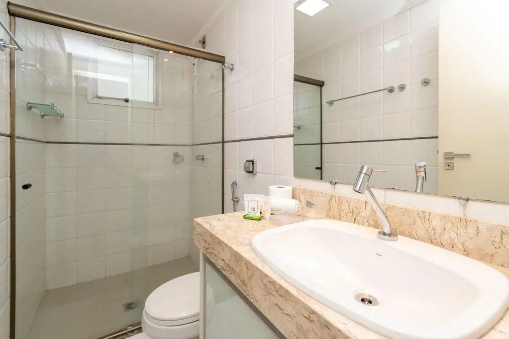 Apartamento de 3 quartos no Setor Bueno - Wi-fi - Garagem - DOM302