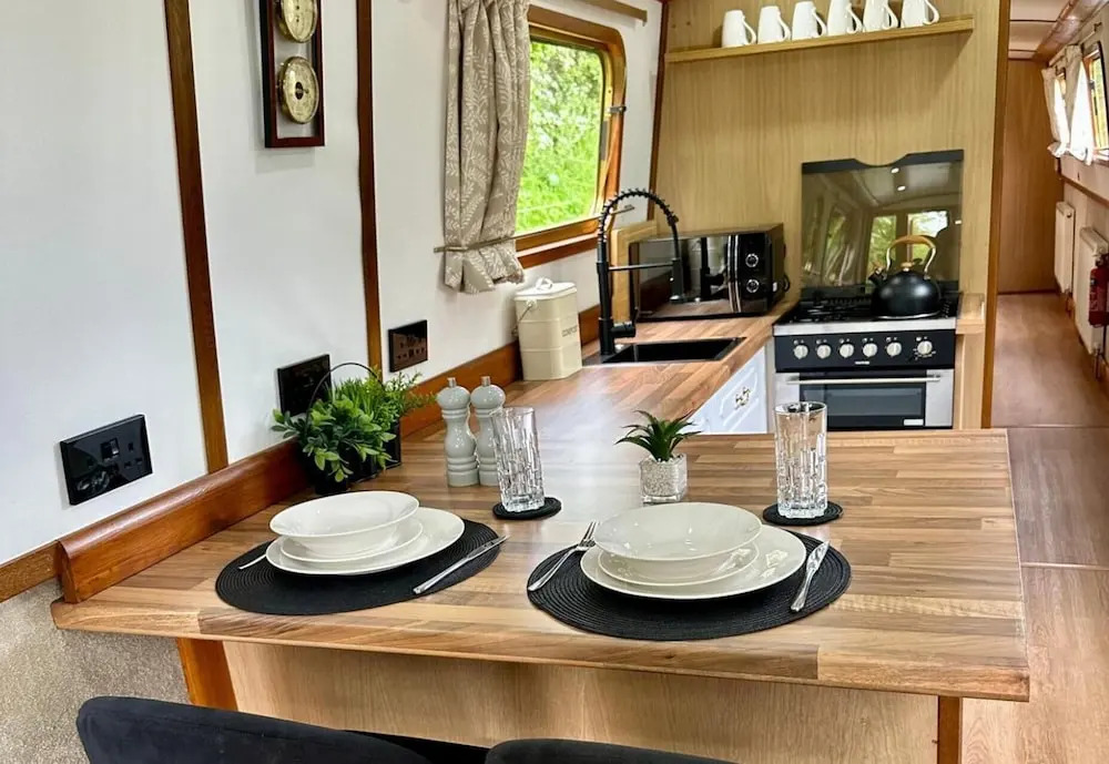 Narrowboat Stern - Stratford - Stay6 - Petfriendly