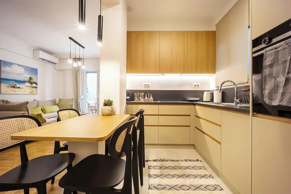 Attica Skyline Living