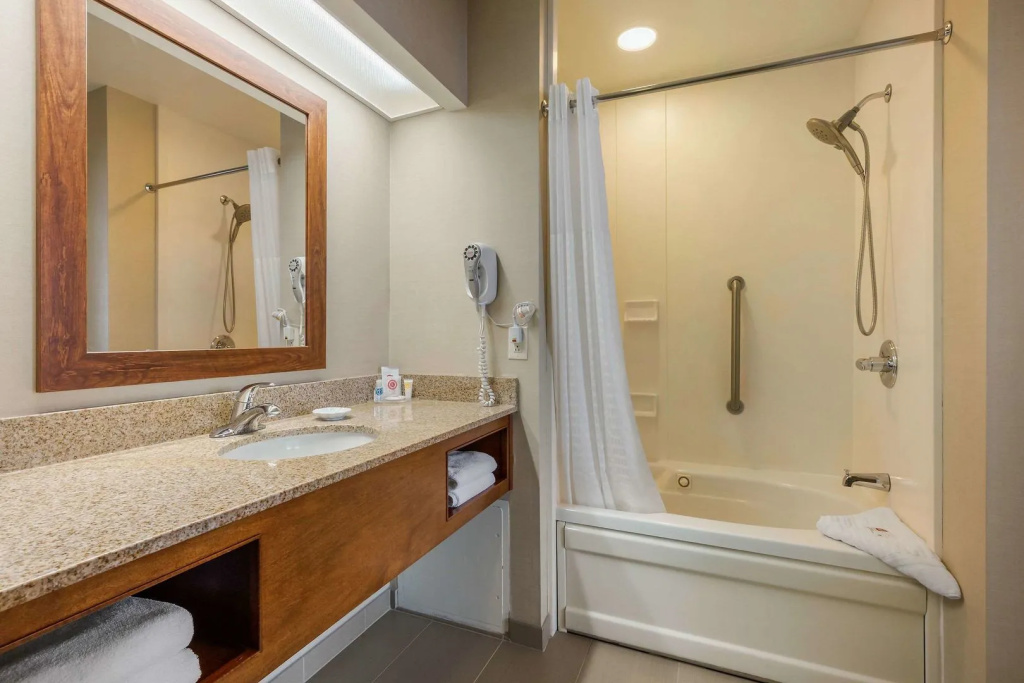 Comfort Inn & Suites North Conway