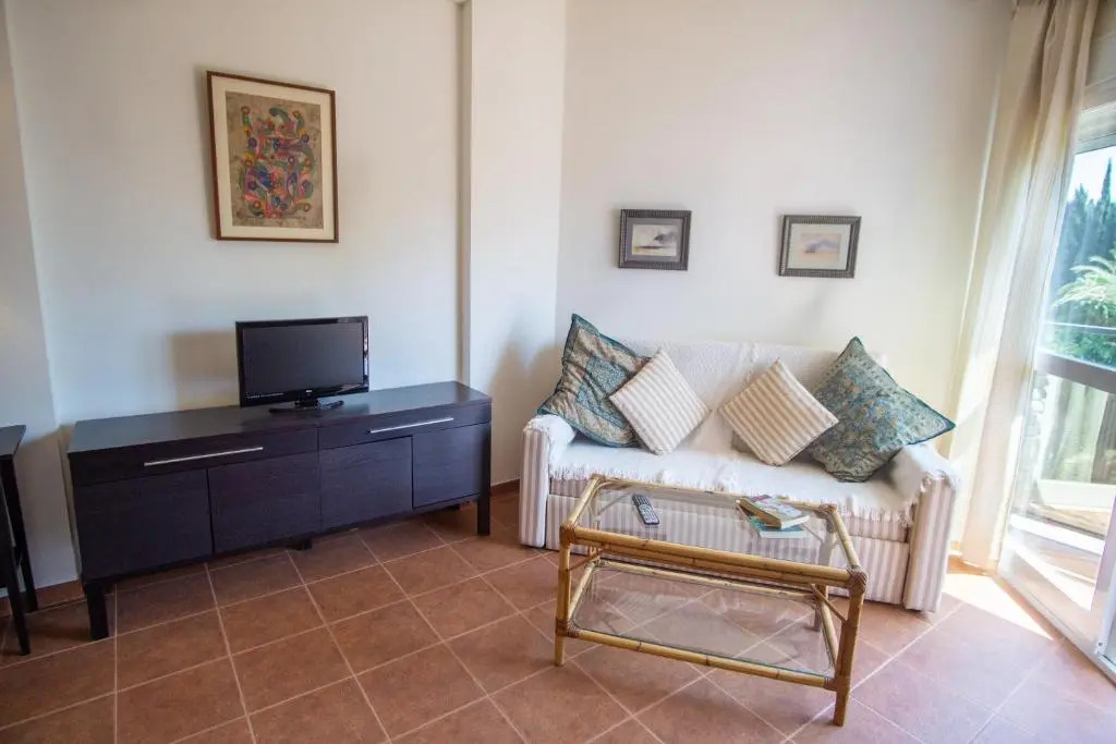 Skol 329 – Spacious Beachfront Studio with Sea Views