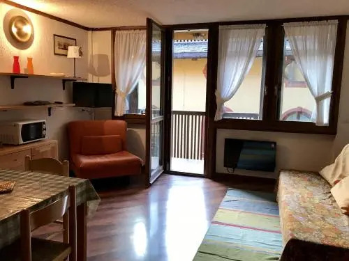 Des Alpes 24 Apartment