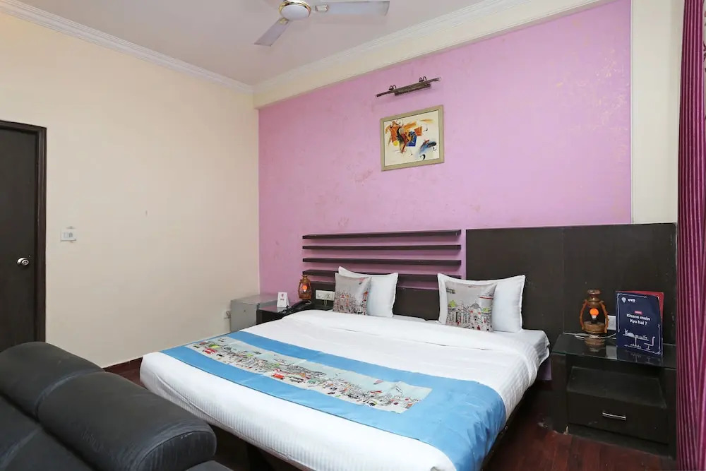 OYO 8751 Hotel Shoba Inn