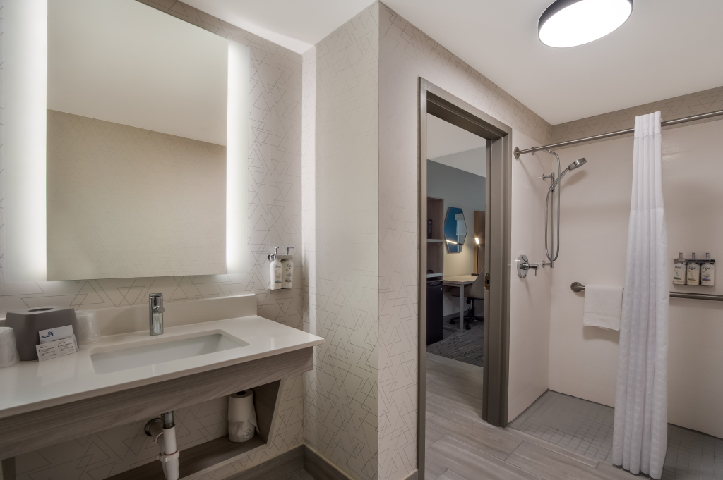 Отель Holiday Inn Express & Suites Lexington