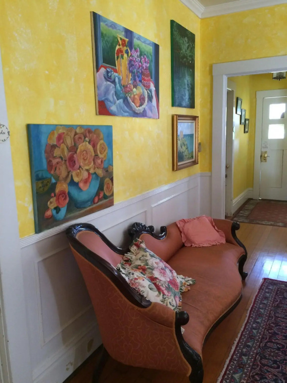 Secret Garden Inn & Cottages