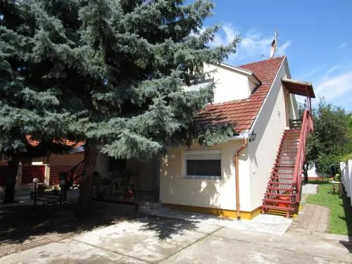 Tóth Apartmanok
