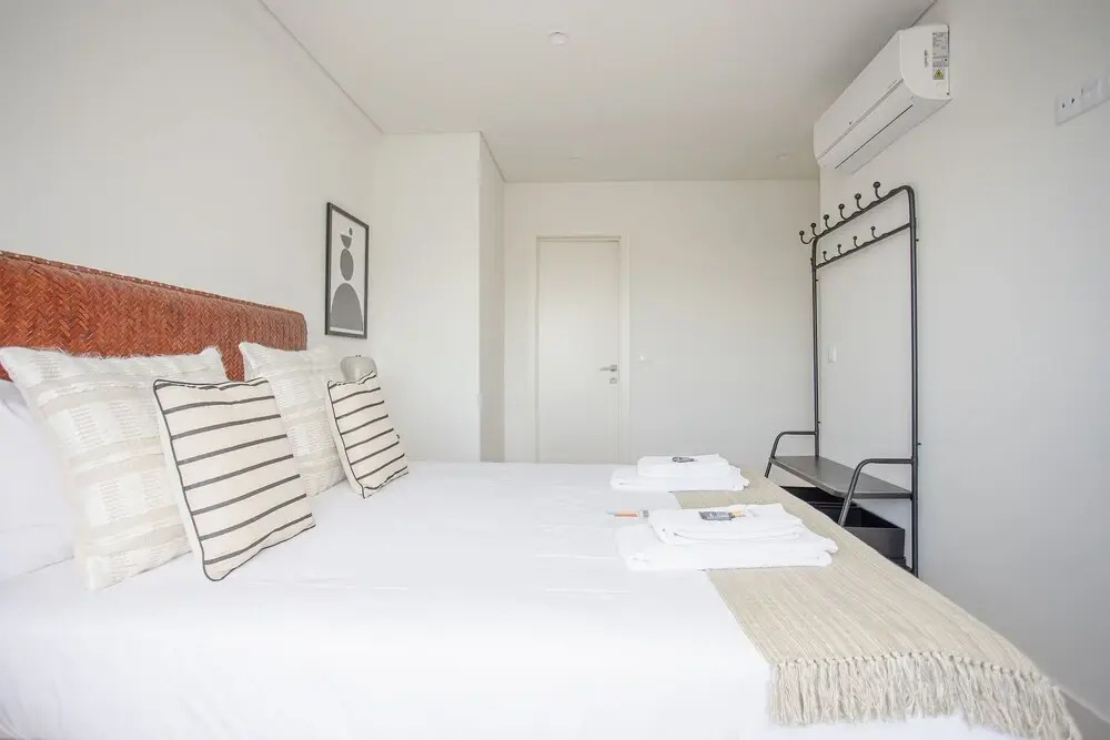Liiiving in Porto - City Design Apartments