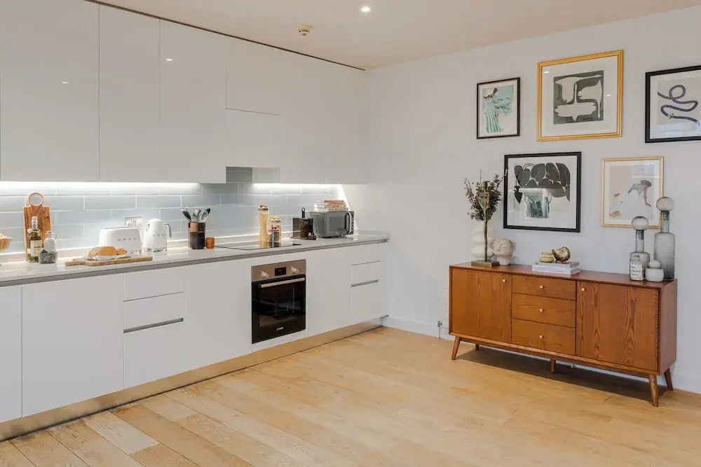 Kings Cross I Your Apartment