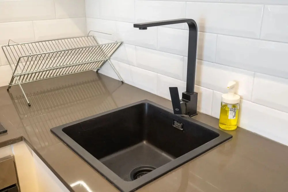 Comfortable Flat That Sleeps 2 Near Circle Mall