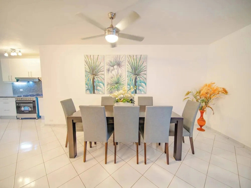 Cozy 7BR Villa BIG Pool Close to Beach
